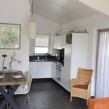 Huinerhofje 2 - Vrijstaand Met Grote Omheinde Tuin, Rust, Privacy En Nabij Bossen Holiday home