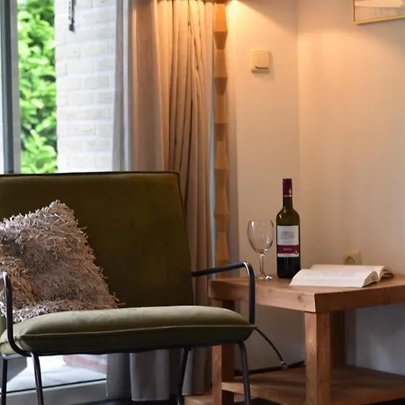 Holiday home Huinerhofje 2 - Vrijstaand Met Grote Omheinde Tuin, Rust, Privacy En Nabij Bossen Putten