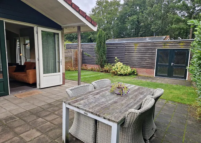 Huinerhofje 2 - Vrijstaand Met Grote Omheinde Tuin, Rust, Privacy En Nabij Bossen *